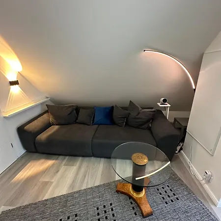 Blau 01suite * زنغست